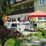 بيت ضيافة Gaestehaus Schlegel 3*