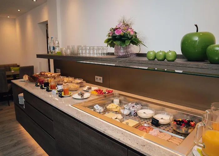 Gaestehaus Schlegel ゲストハウス 3*