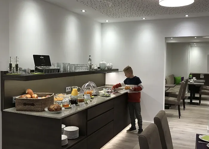 Gaestehaus Schlegel ゲストハウス